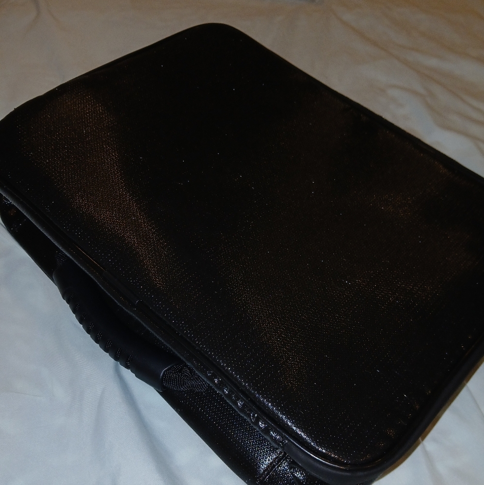 DocSafe Black Case NWOT